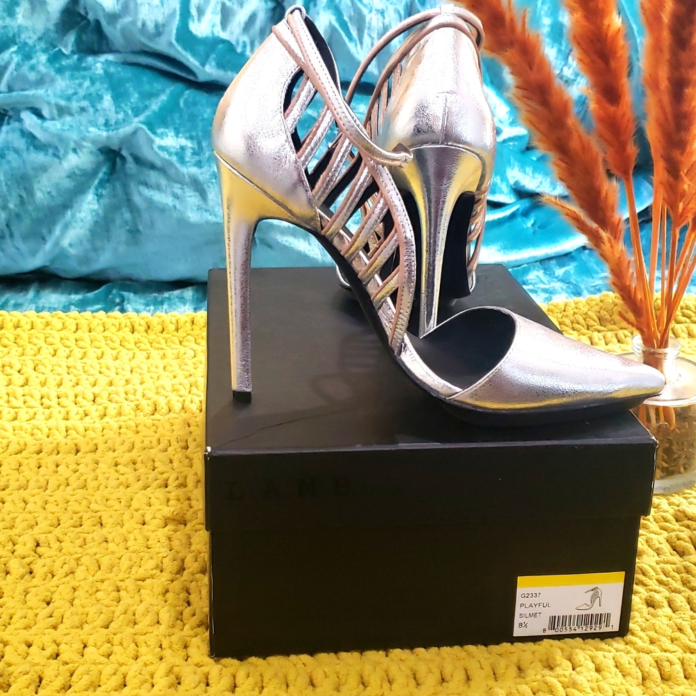 L.A.M.B. 8.5  PLAYFUL SLIMET HEELS
